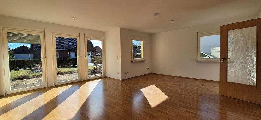 Wohnzimmer mit Essbereich