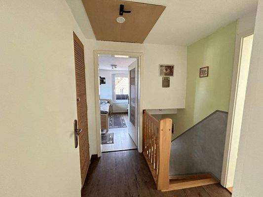 Flur mit Treppe im Dachgeschoss