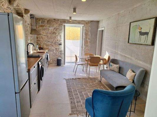 2 Zwei separate Wohnungen für vielseitige Nutzung