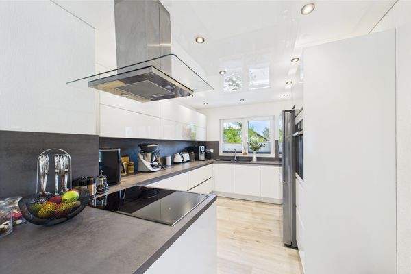 Hochwertige Einbauküche