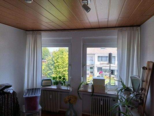 c4184099-fa90-4b9d-a478-64e6c3d680ac