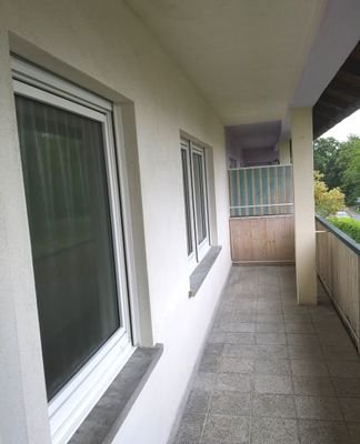 Balkon ohne Möbel