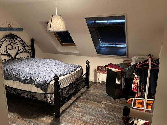 Schlafzimmer 2 Bild 1.jpeg