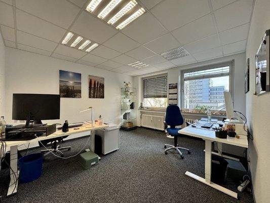 Büro- und Praxisfläche
