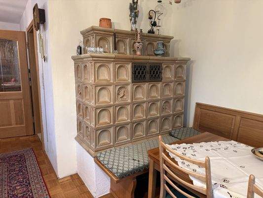 EG: Detailaufnahme Kachelofen