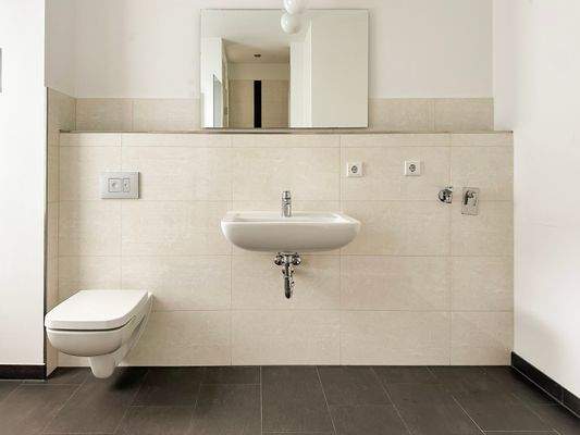 Bad mit Wachmaschinenanschluss