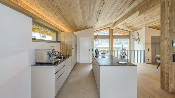 KITZIMMO-Exklusive Luxusvilla mit Kaiserblick in Toplage - Immobilien Going.