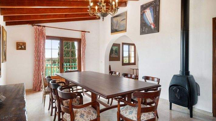 Charmante Finca mit verschiedenen Gebäuden zum Verkauf in Santanyí, Mallorca