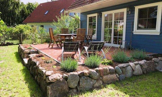 WE 1 Terrasse mit Garten 