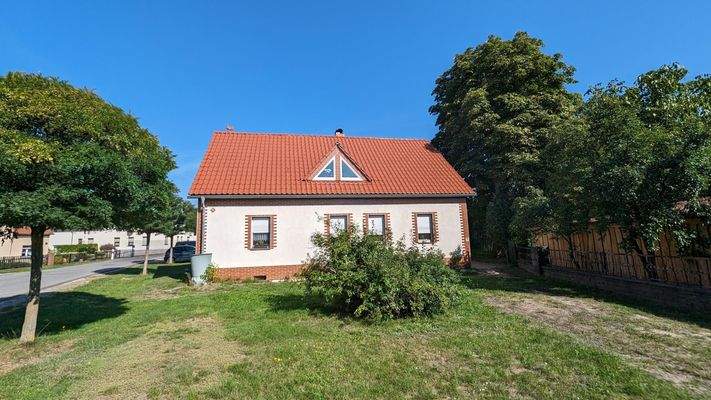 Ansicht des Wohnhauses (Straßensicht)