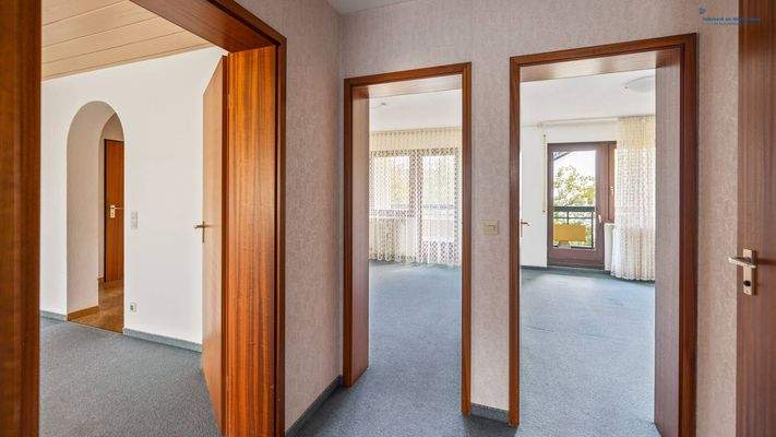 2. Flur mit Zugang z.d. Kinderzimmern