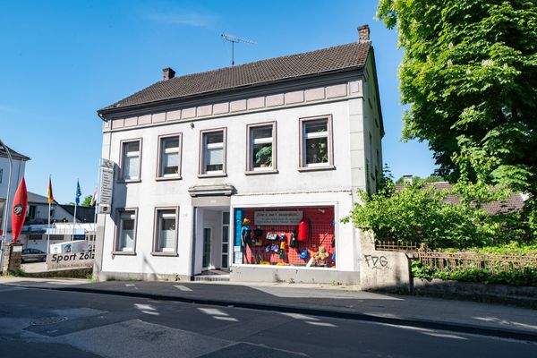 Straßenansicht