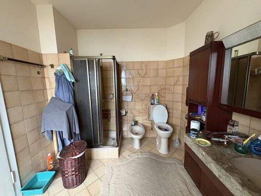 Badezimmer Erdgeschoß