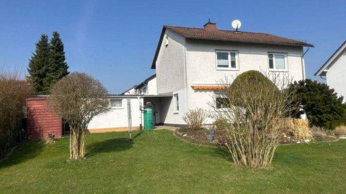 Seitenansicht Garten