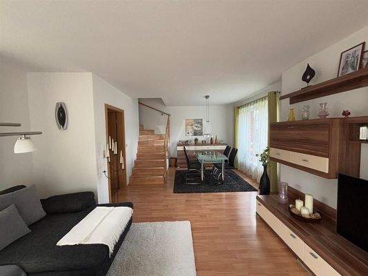 Wohn- und Essbereich