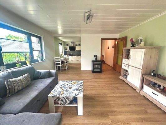 Wohn-Esszimmer mit offener Küche EG