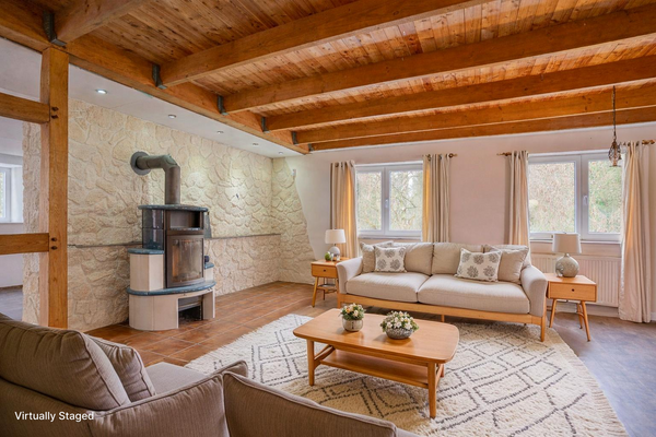 KI-generiertes Home Staging zur besseren Visualisierung.