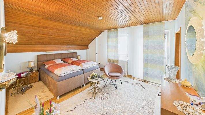 CAM01984G0-PR0519-STILL006