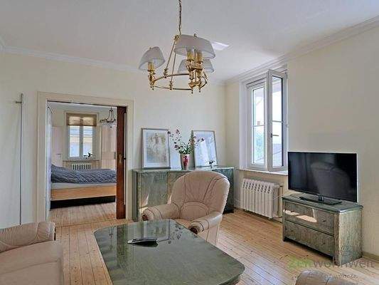 Blick von Wohnzimmer zu Schlafzimmer