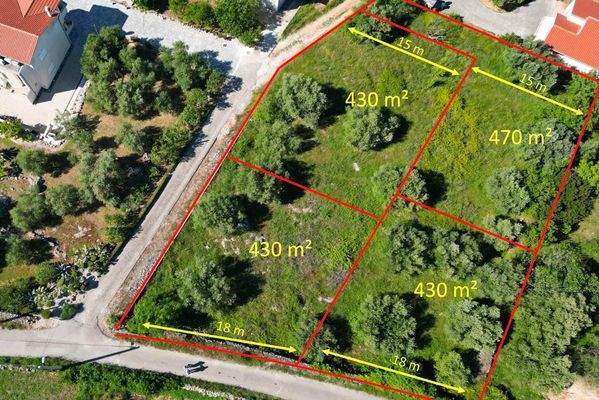 Ruhige und idyllische Lage der Grundstücke