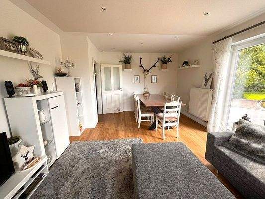 Essbereich im Wohnzimmer ...