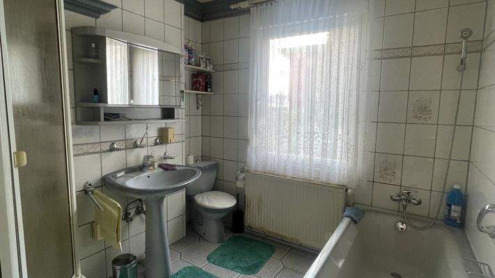 Badezimmer EG