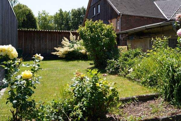 gepflegtes Grundstück