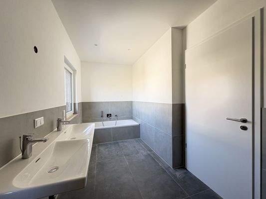 Badezimmer im Dachgeschoss