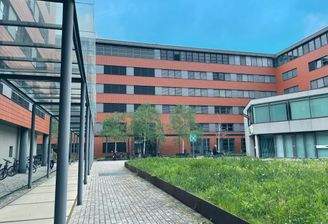 MEGARON Außenansicht