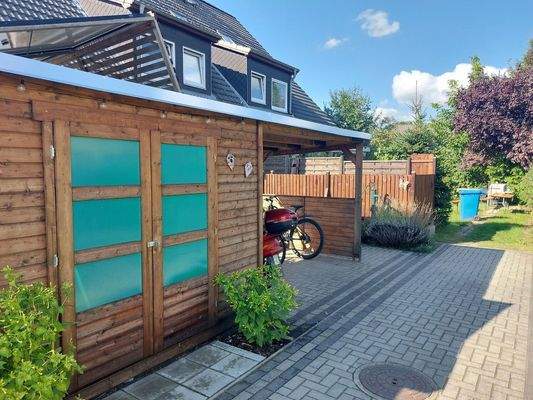 Gerätehaus & Unterstand