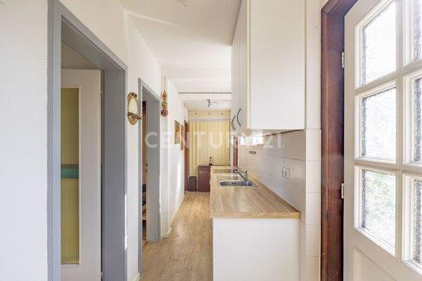 Eingangsbereich und Küche