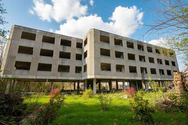 Seitenansicht Bestandsgebäude