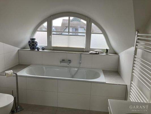 Bad mit Fischmaulgaube