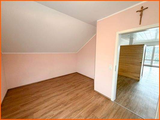 Zimmer OG mit Duschbad 