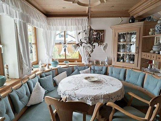 gemütliche Esseck mit viel Platz  