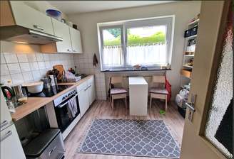 Küche mit Essbereich