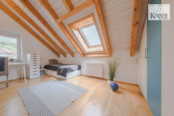 3 - 6-ZimmerWhg. OG+DG, Teil Whg. DG (10)