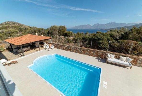 Kreta, Vathi: Atemberaubende Villa mit Pool, Gärten und Meerblick zu verkaufen