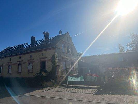 straßenseitige Ansicht