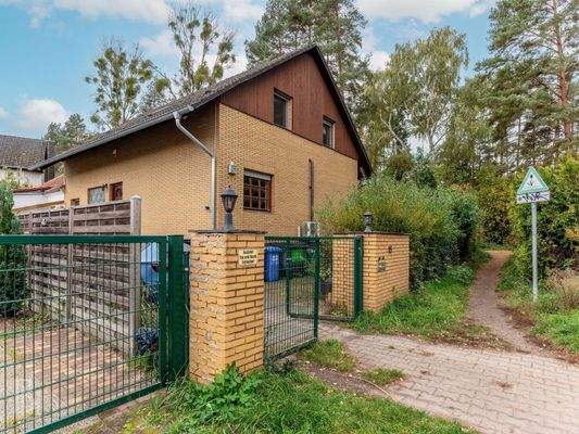 Einfahrt I Weg zum Naturschutzgebiet 