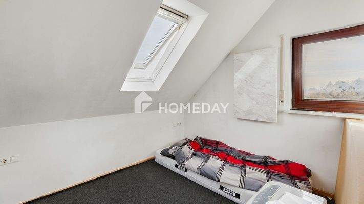 1. OG Schlafzimmer 1