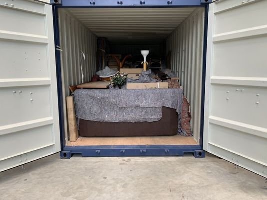 Möbellagerung im Container (2)