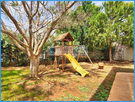 d13d5e5ccd7442daa2551598911f6e48-original