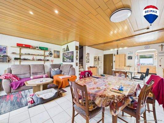 RE/MAX Immobilien DeLux Einfamilienhaus Niederlosheim Esszimmer