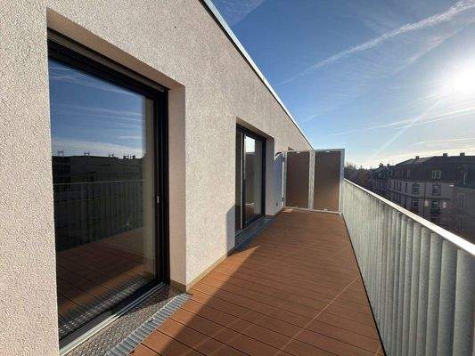 Sonnendurchfluteter XXL-Balkon