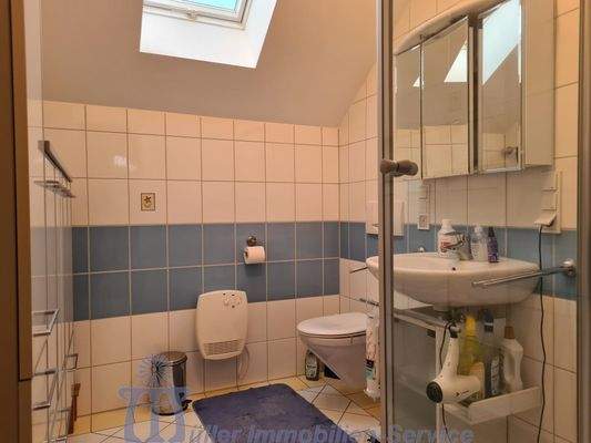 Foto 23_Kinderbad OG.jpg