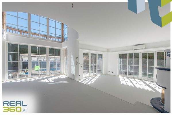 Lichtdurchfluteter Ess- und Wohnbereich