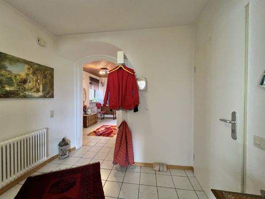 Heller Eingangsbereich EG