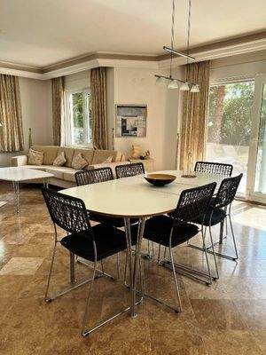 WhatsApp Image 2023-11-07 at 16.19.08 (1).jpeg