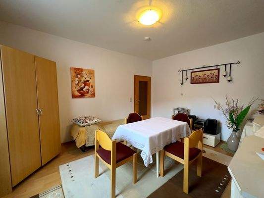 Schlafzi. Whg. rechts